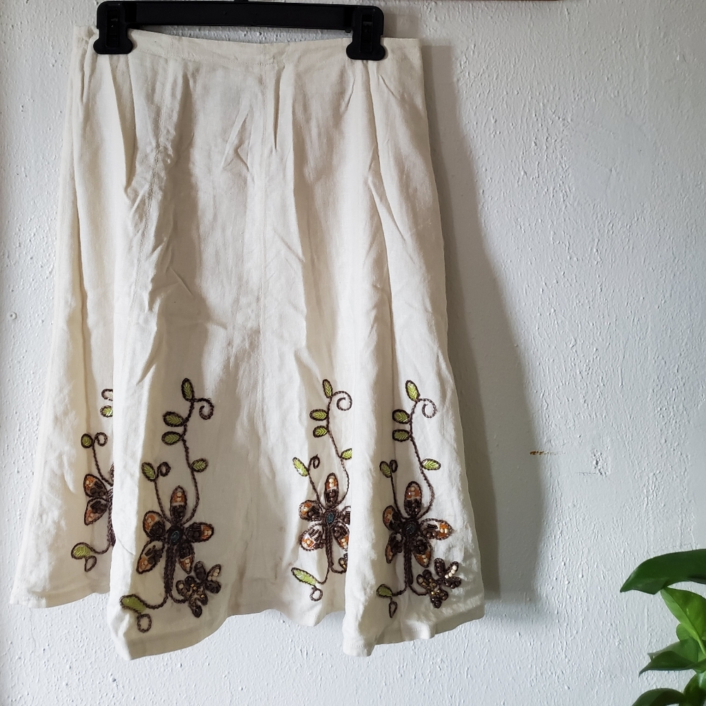 Linen embroidered skirt with beadwork, vintage